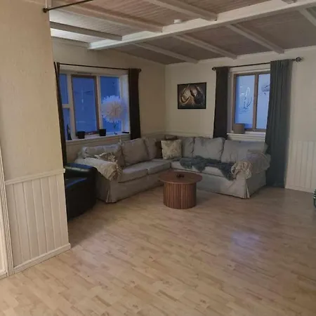 Sjarmerende Hus Med Bade Og Fiskemuligheter *