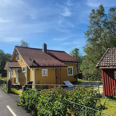 Sjarmerende Hus Med Bade Og Fiskemuligheter Дом отдыха