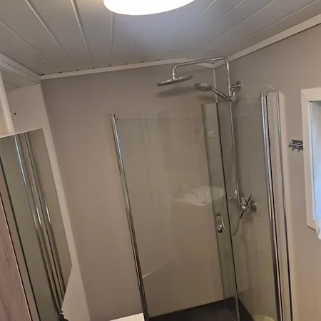 Sjarmerende Hus Med Bade Og Fiskemuligheter Flekkefjord